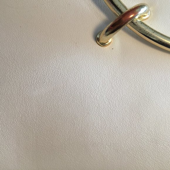 BCBG CROSSBODY - Picture 7 of 7